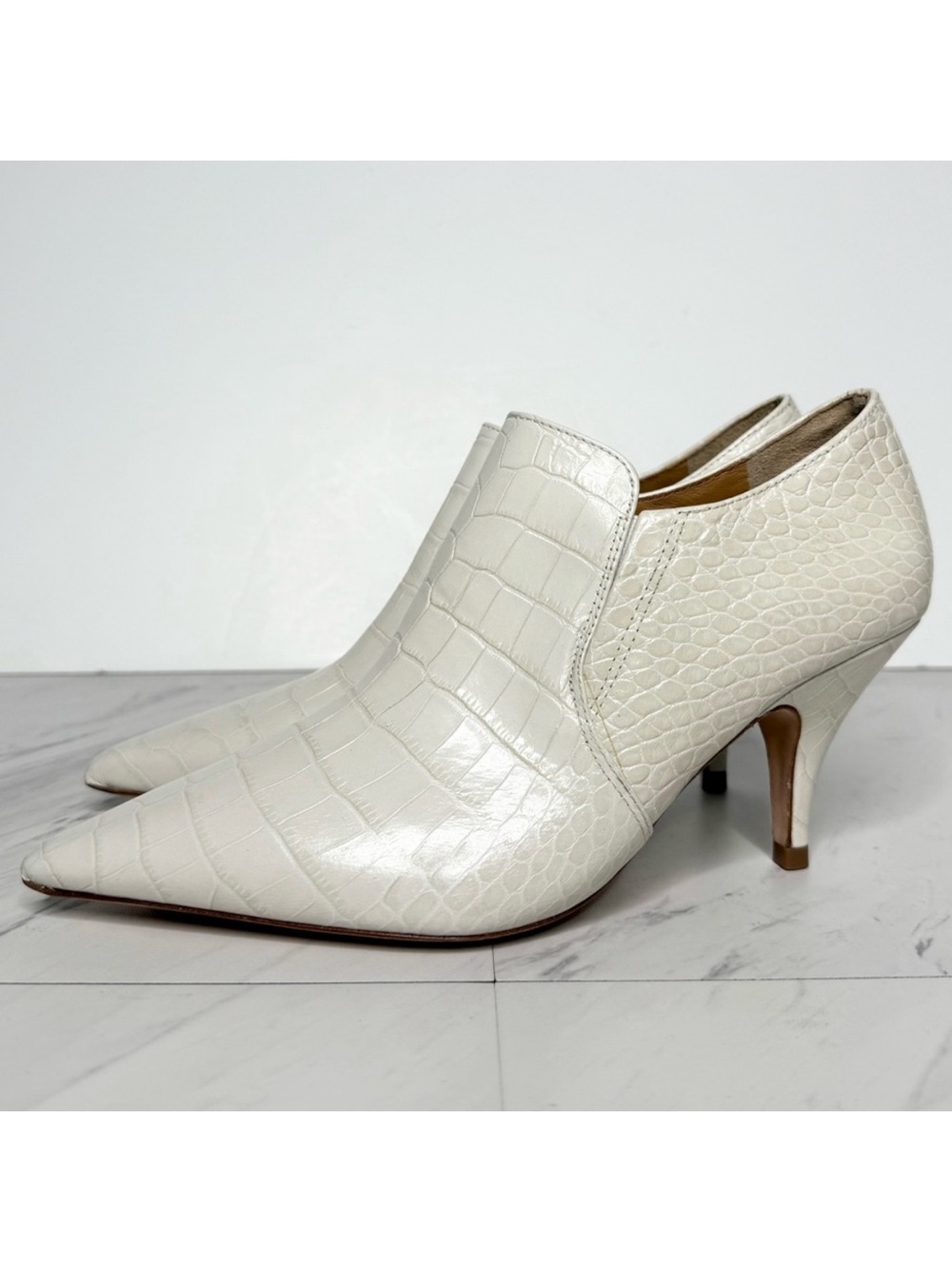 Tory Burch Georgina Ivory Crocodile Embossed Leather Pointy Toe Bootie 6 1/2 M